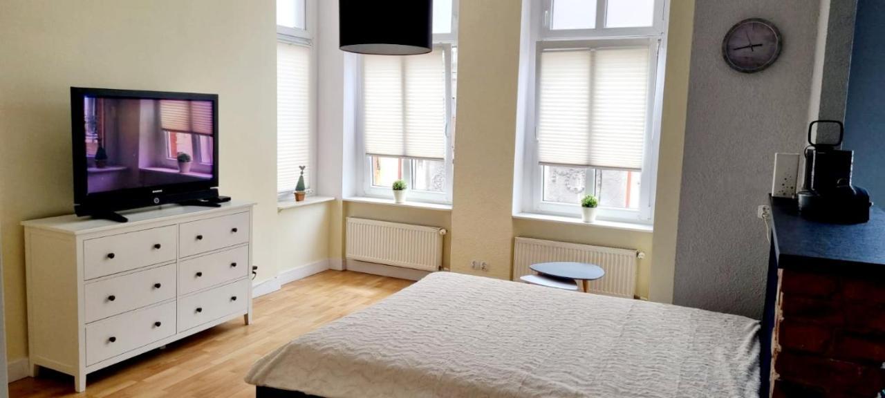 Apartamenty Lazurowy I Sloneczny Z Darmowym Parkingiem Strzezonym Jelenia Góra Exterior foto
